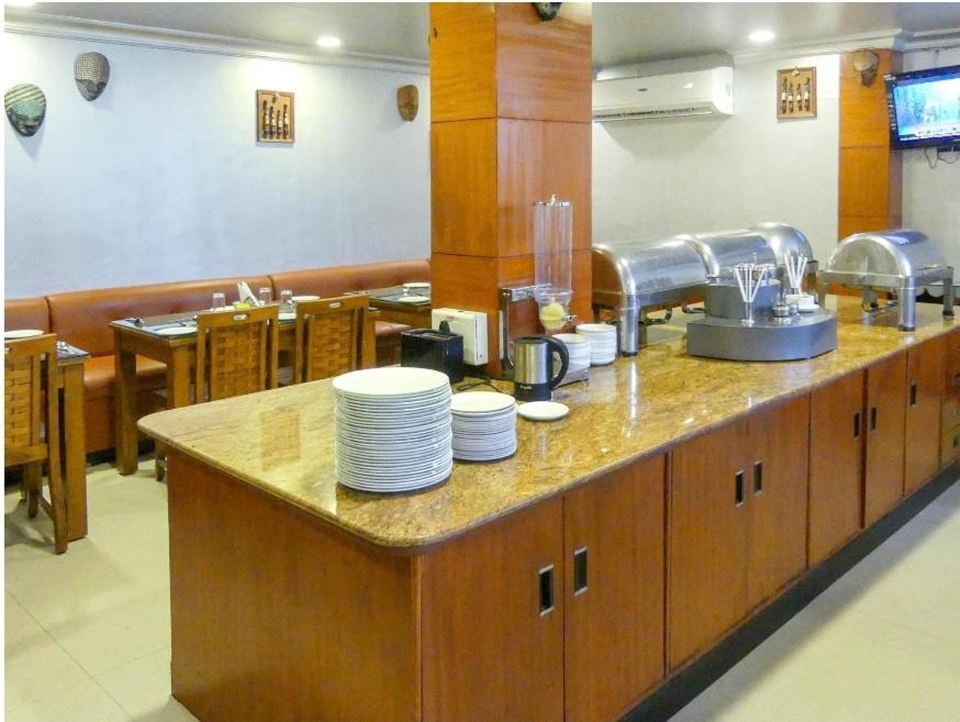 Meenakshi'S Sunshine Hotel Madurai Exterior photo